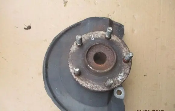 Mitsubishi Lancer X Front wheel hub XCVXZVZXVXV