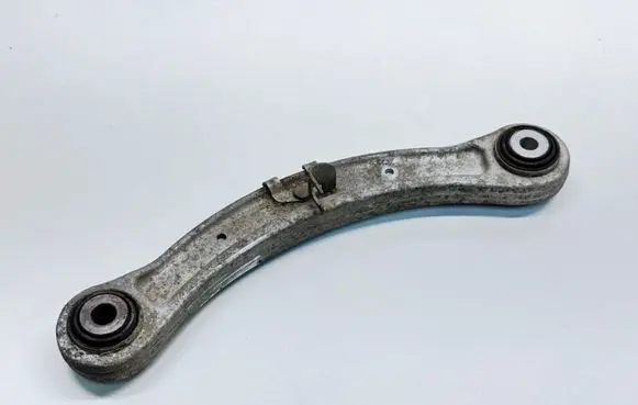 Volkswagen Touareg II Rear upper control arm/wishbone 7L0505323A