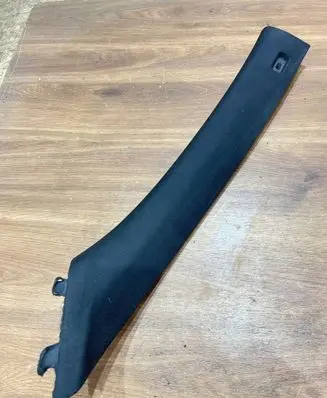 BMW 3 E90 E91 (A) pillar trim 7058331