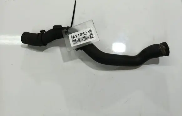 Volkswagen Touran I Engine coolant pipe/hose 