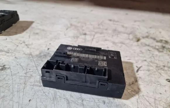 Audi A5 8T 8F Comfort/convenience module 8T0959795N