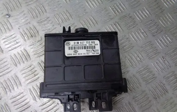 Audi A3 S3 8L Gearbox control unit/module 01M927733HQ