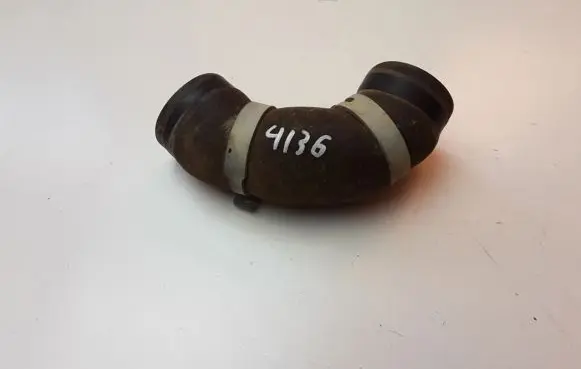 Volkswagen Golf VII EGR valve line/pipe/hose 04L131521AE