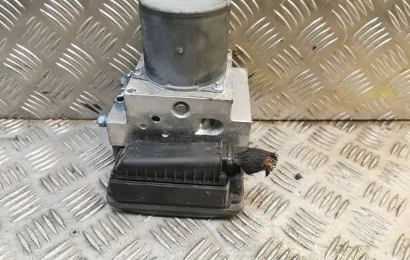 BMW 5 F10 F11 ABS Pump 6795521