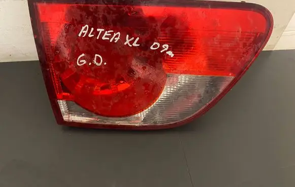 Seat Altea XL Tailgate rear/tail lights 5P8945093E 5P8945107C VP7CVX13405C