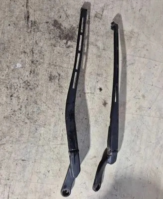 Audi A6 S6 C5 4B Front wiper blade arm 4B1955408D