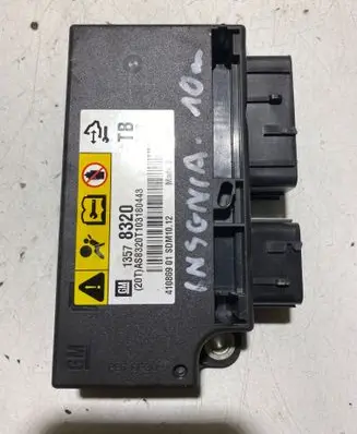 Opel Insignia A Airbag control unit/module 13578320 AS8320T103180443