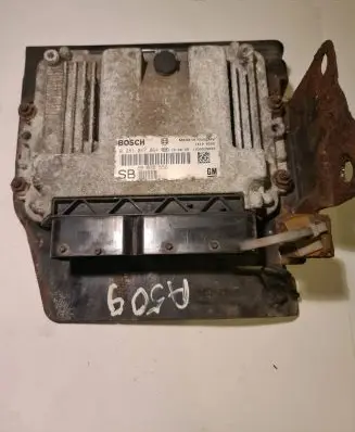 Opel Zafira B Engine control unit/module 0281017064 55575556 1039S39899