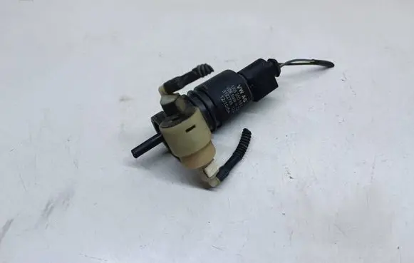 Porsche Cayenne (92A) Windscreen/windshield washer pump 1K6955651