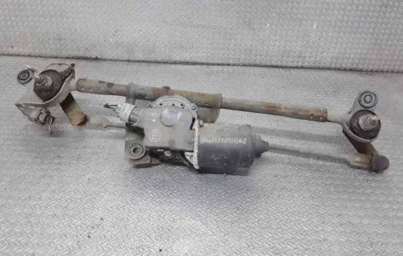 Mitsubishi Outlander Front wiper linkage and motor MN126542