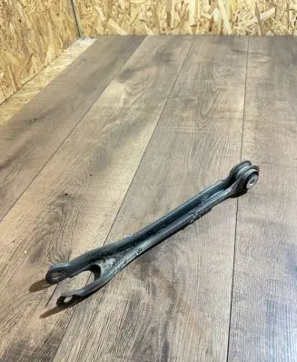 Mercedes-Benz C W205 Rear control arm A2043521205