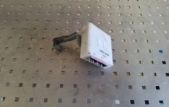 Nissan X-Trail T31 Door central lock control unit/module 28550JG40B