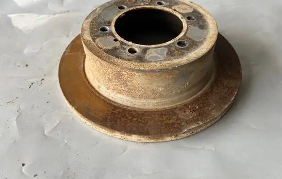 Mitsubishi Pajero Rear brake disc 