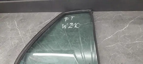 Mercedes-Benz E W210 Rear side window