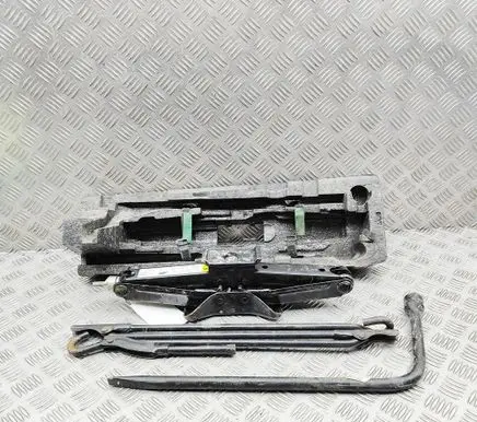 Ford Transit VII Lift Jack KK2117A012AB YC1A17035AD