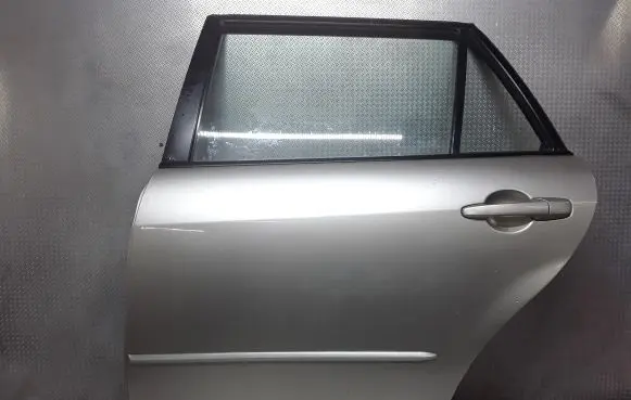 Mazda 6 Rear door