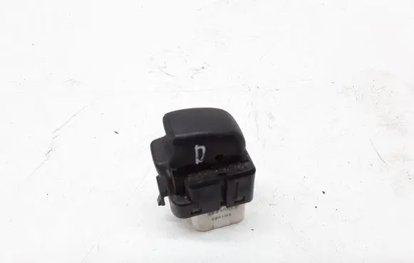 Mitsubishi Pajero Electric window control switch MR445659