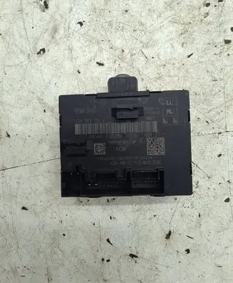 Audi A3 S3 8V Door control unit/module 5Q0959395B 5Q0959395E