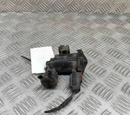 Jeep Grand Cherokee (WK) Turbo solenoid valve 04669940