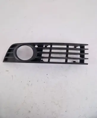 Audi A4 S4 B6 8E 8H Front fog light trim/grill 8e0807681