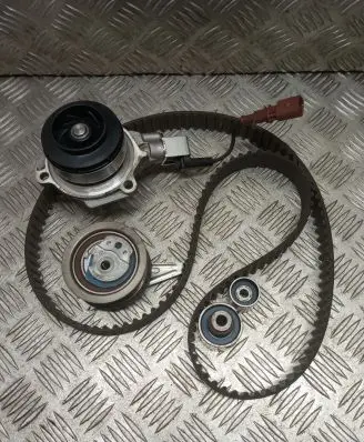 Volkswagen Golf VI Timing belt 530065030
