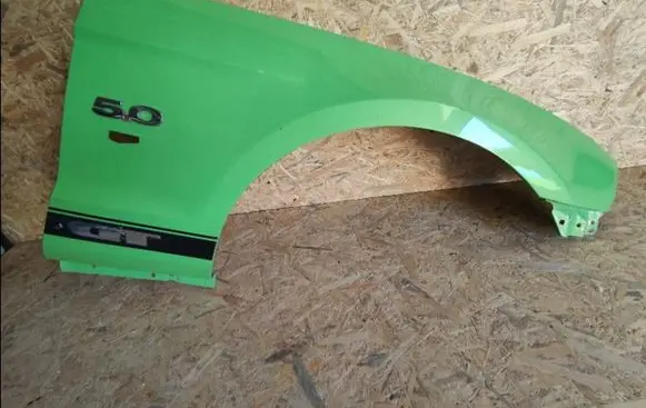 Ford Mustang V Fender