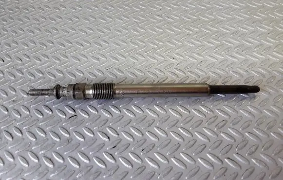 Opel Vectra B Glow plug 11721090