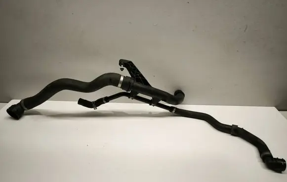 Mercedes-Benz C W205 Engine coolant pipe/hose A6542031302