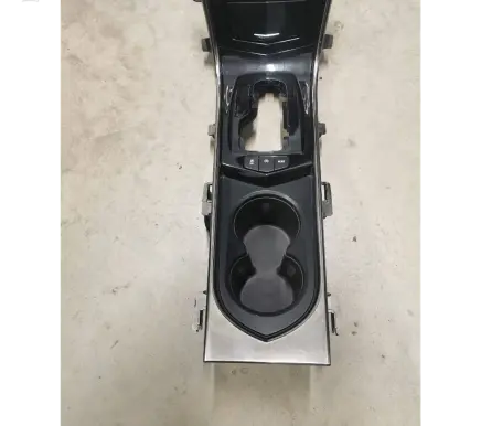 Cadillac ATS Center console 23212351