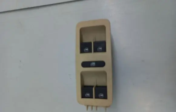 Volkswagen PASSAT B7 USA Electric window control switch 561867375
