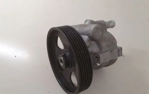 Opel Vivaro Power steering pump