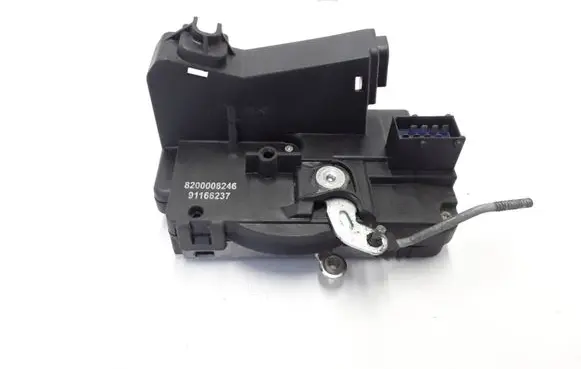 Renault Trafic II (X83) Front door lock 8200008246