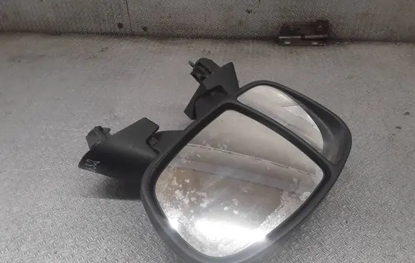 Nissan Primastar Front door electric wing mirror E20209240