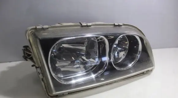 Volvo S40, V40 Headlight/headlamp