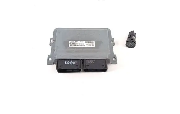 Ford Kuga III Engine ECU kit and lock set 