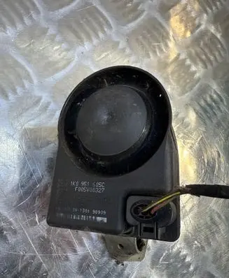 Audi A6 S6 C6 4F Alarm system siren 1K0951605C