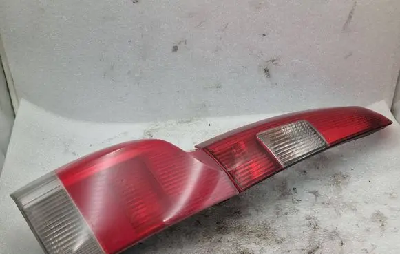 Volvo V70 Rear/tail lights 9154497ECE 9154493ECE