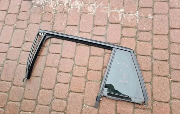Opel Insignia B Sliding door window/glass 