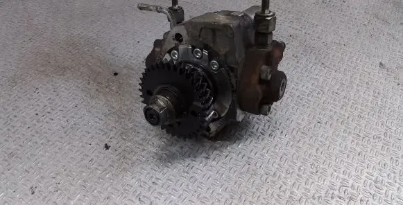 Subaru Forester SH Fuel injection high pressure pump 2940001083