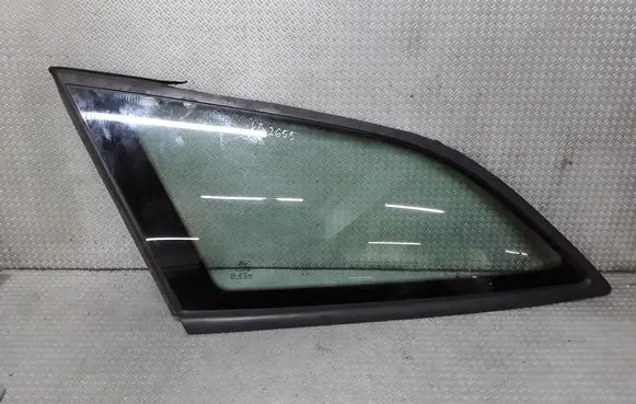 Rear side window