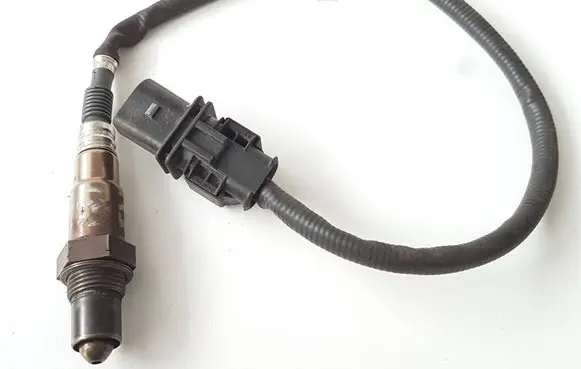 Mercedes-Benz S W221 Lambda probe sensor 0075420118 0281004135