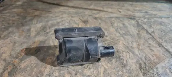 Volvo S70 V70 V70 XC High voltage ignition coil 1275174