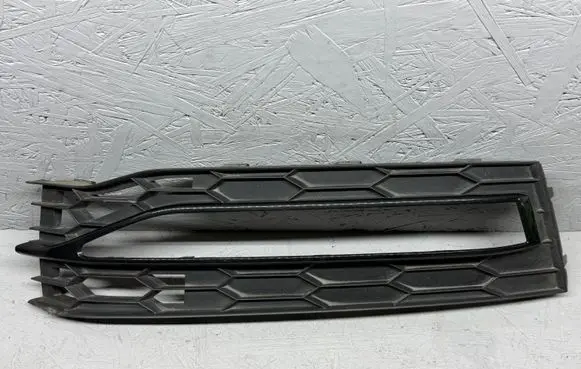 Skoda Superb B8 (3V) Front bumper lower grill 3V0853665C
