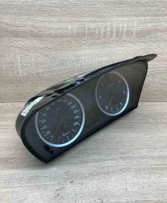BMW 5 E60 E61 Speedometer (instrument cluster) 6945633 110080213 FordDieselEU