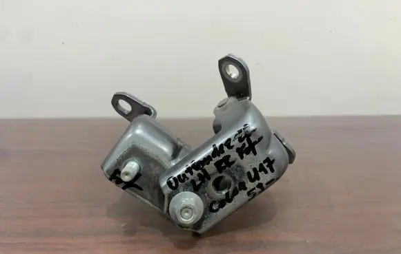 Mitsubishi Outlander IV Rear door hinge set 