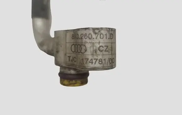 Audi A4 S4 B8 8K Air conditioning (A/C) pipe/hose 8K0260701D