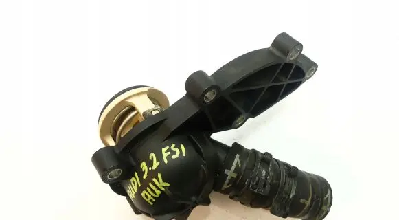 Thermostat/thermostat housing