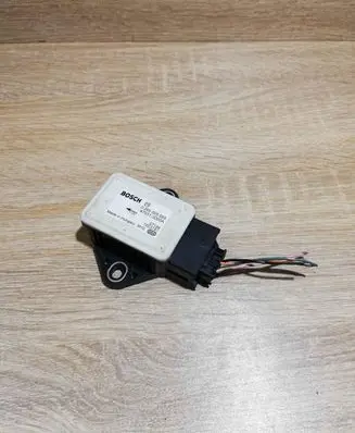 Nissan Qashqai ESP acceleration yaw rate sensor 0265005665