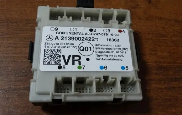 Mercedes-Benz Vito Viano W638 Door control unit/module A2139002422