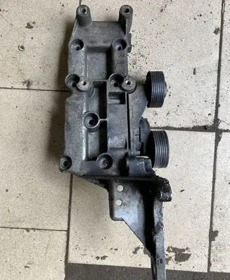 Volvo V70 Alternator belt tensioner 